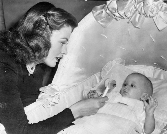 Gene Tierney with daughter Daria