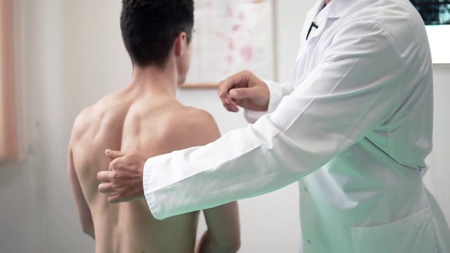 examination by a doctor for pain after vaccination