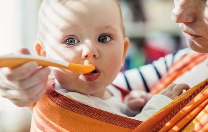 introducing complementary foods to the baby too quickly